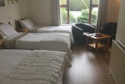 Bedroom (Triple)